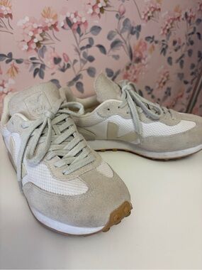 Veja Women's Rio Branco Alveomesh